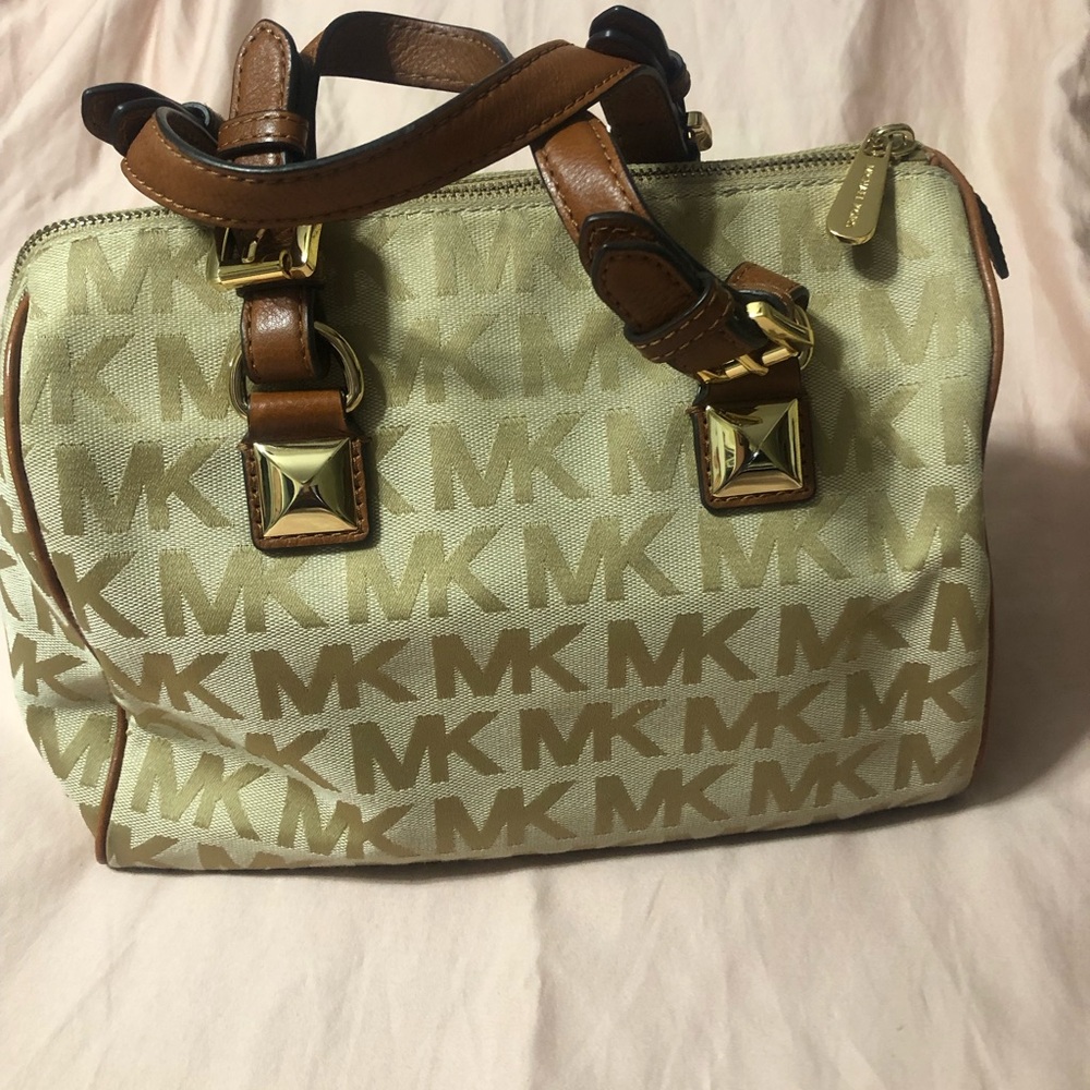 MICHEAL KORS SPEEDY HANDBAG